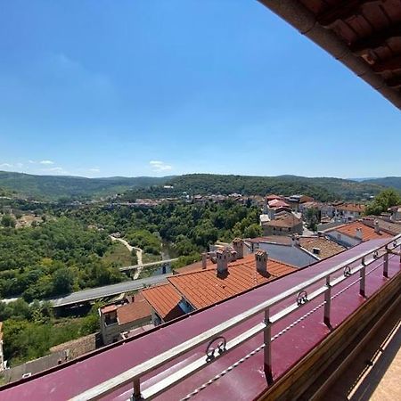 Hotel Comfort Велико-Тирново Екстер'єр фото
