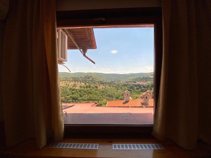 Hotel Comfort Велико-Тирново Екстер'єр фото