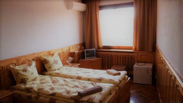 Hotel Comfort Велико-Тирново Екстер'єр фото